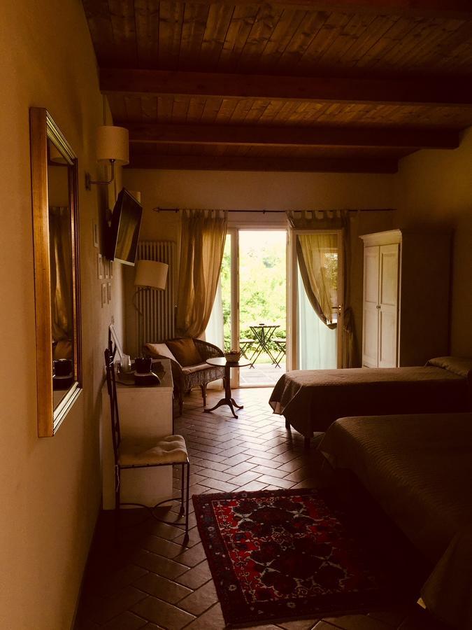 Agriturismo Al Colle แบร์ตินอโร ภายนอก รูปภาพ